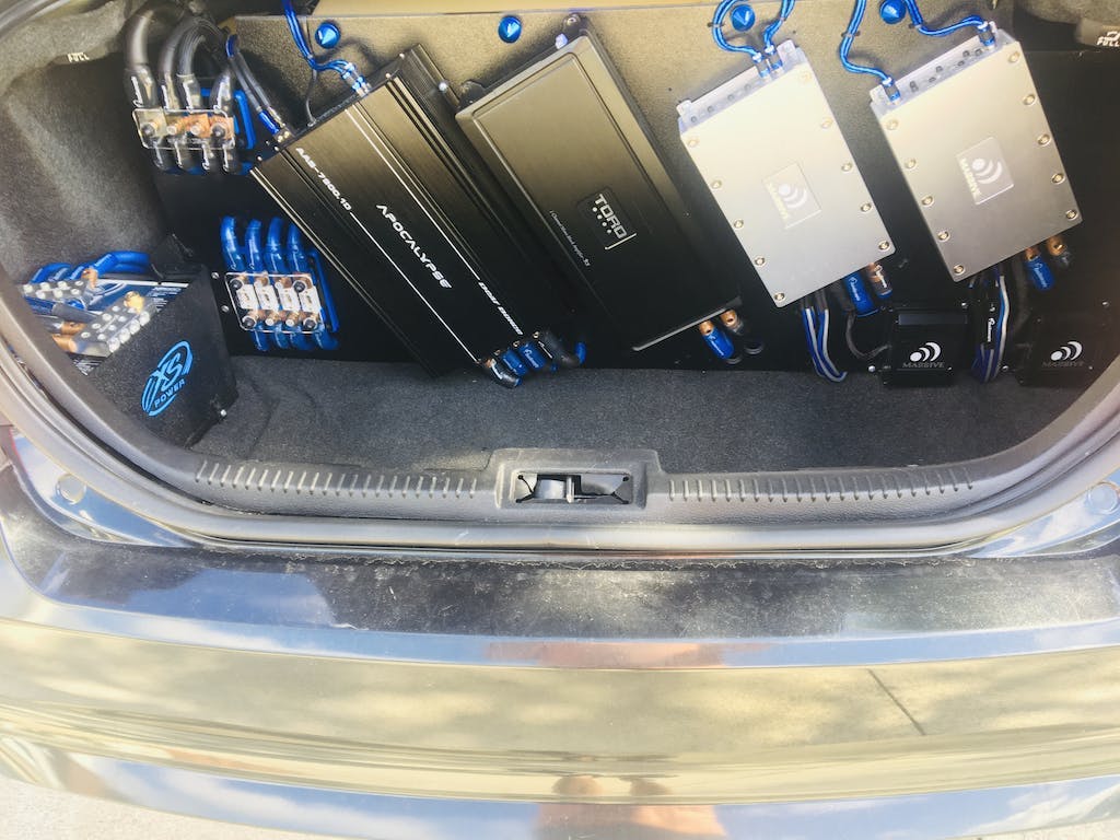 10 Gauge Elite Series (OFC) Car Audio Speaker Wire (Blue/White)