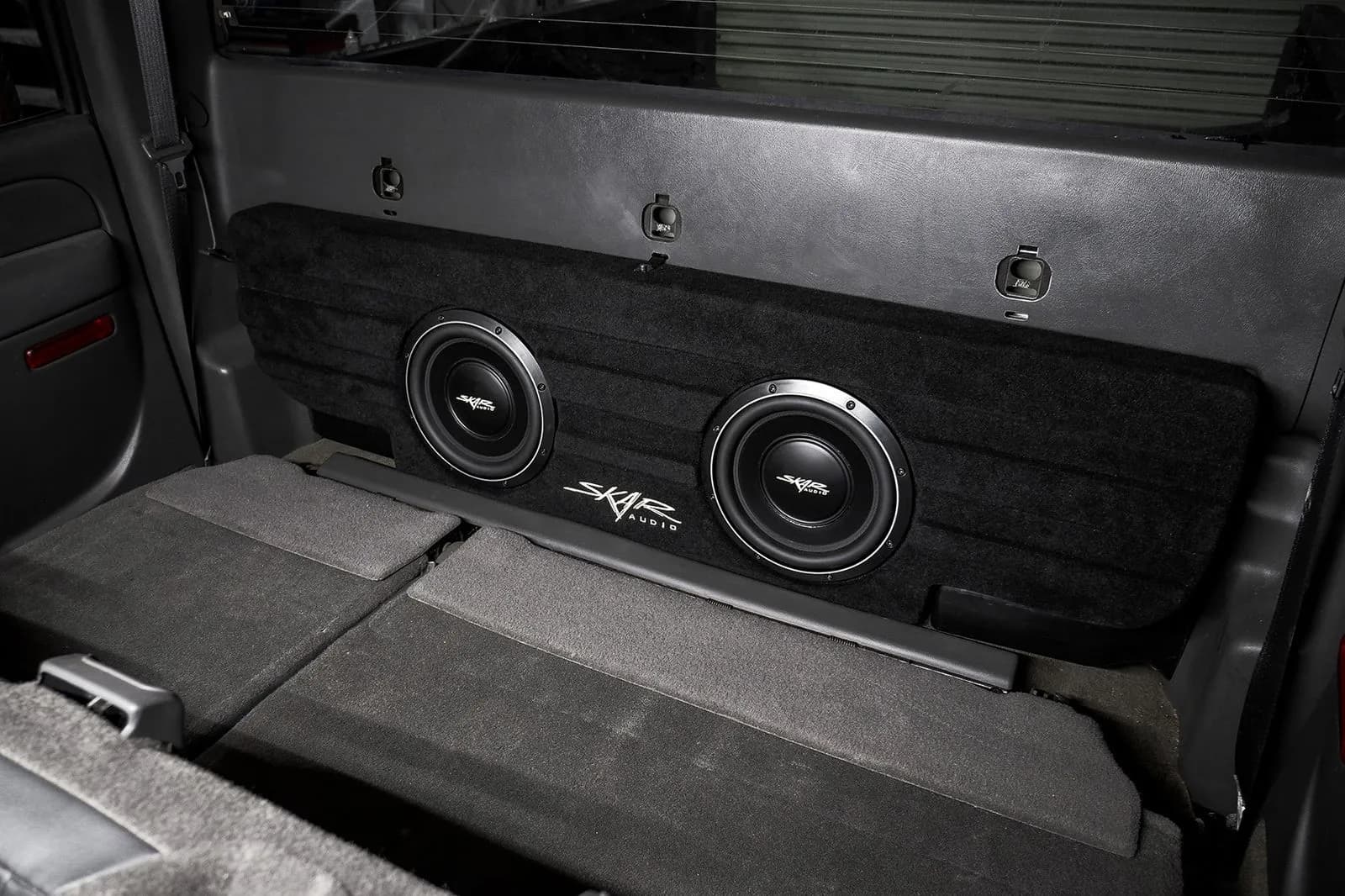 Skar Audio VS-2X10GM-2001-2006-CREWCAB-NOHD-BSv2 enclosure installation example — view 1