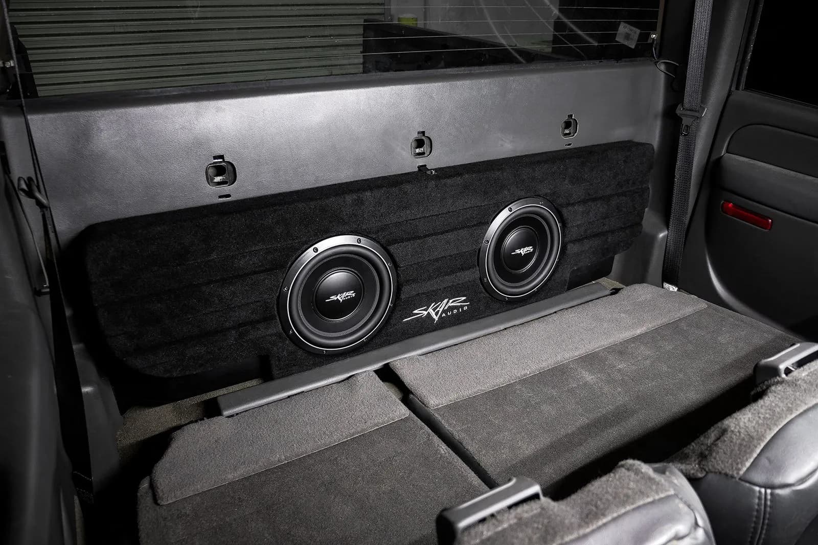 Skar Audio VS-2X10GM-2001-2006-CREWCAB-NOHD-BSv2 enclosure installation example — view 2