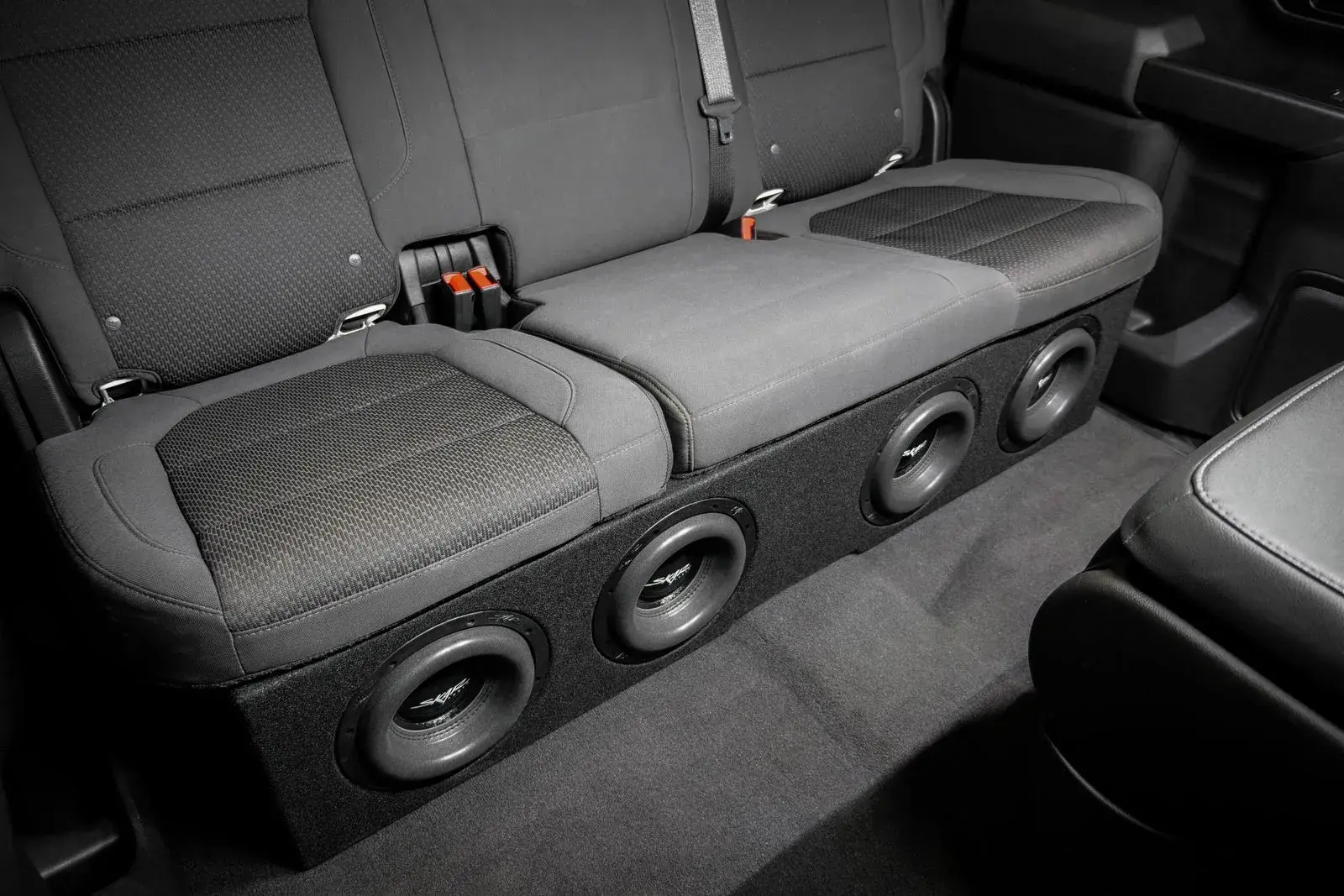 Skar Audio L-SVR-VS-4X8GM-2019-UP-CREWCAB-V enclosure installation example — view 1