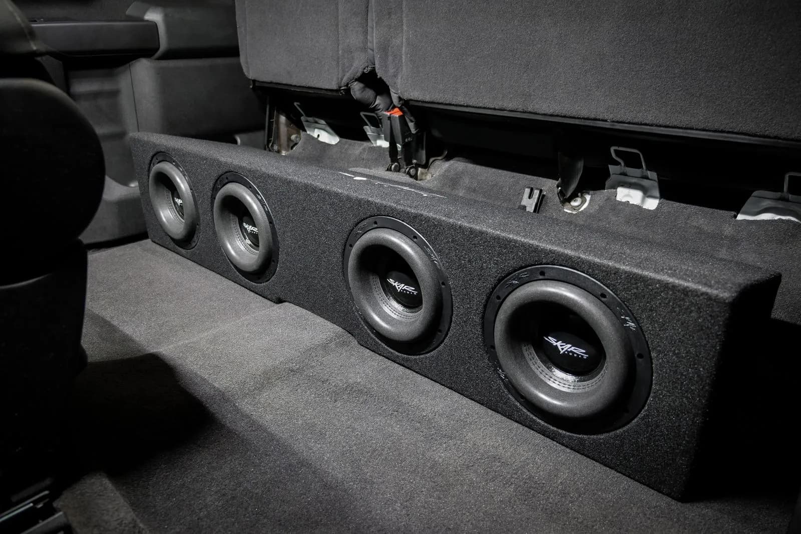 Skar Audio L-SVR-VS-4X8GM-2019-UP-CREWCAB-V enclosure installation example — view 4