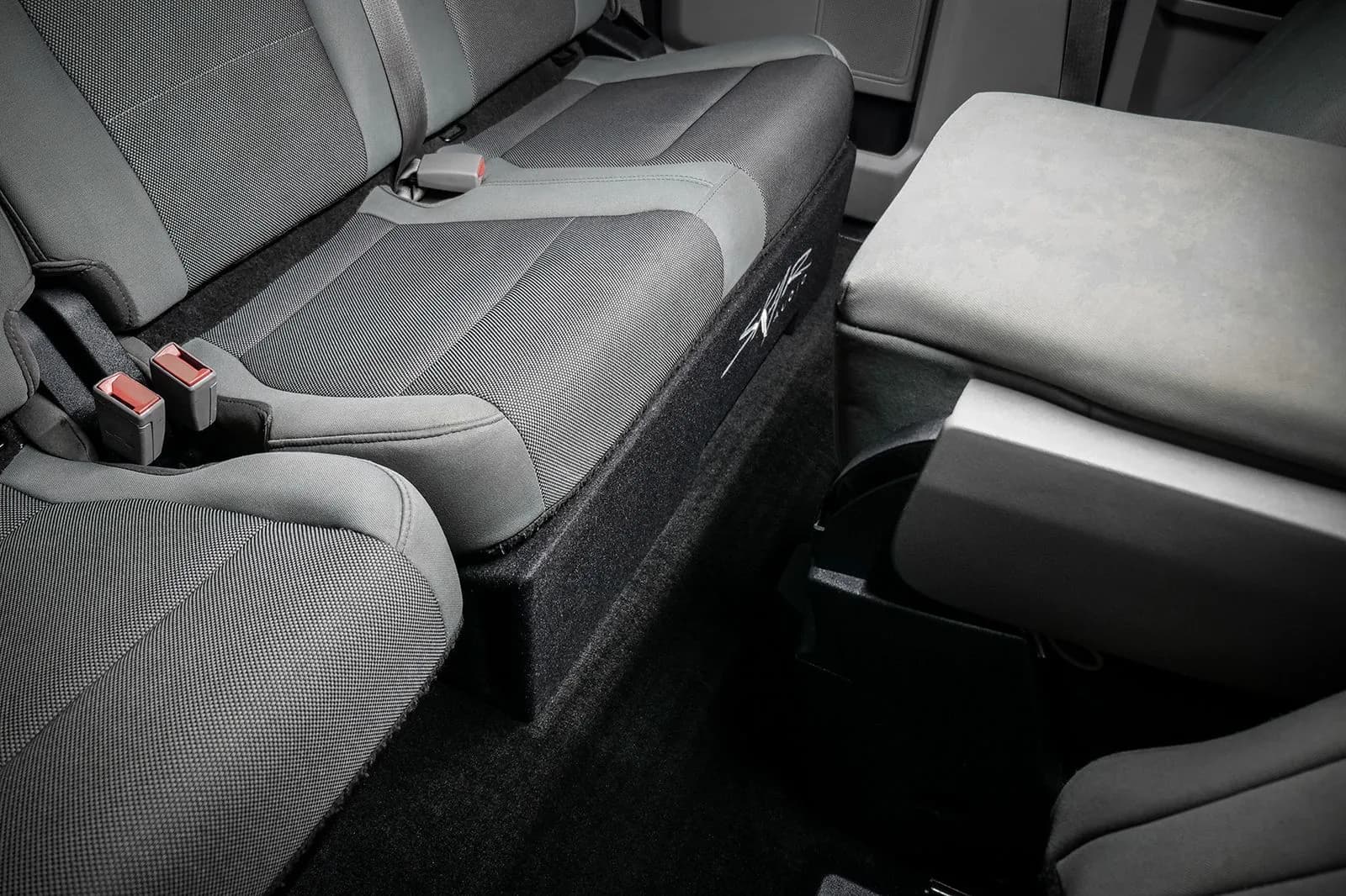 Skar Audio L-VD-VS-1X10FORD-2015-UP-SUPERCAB-V enclosure installation example — view 2