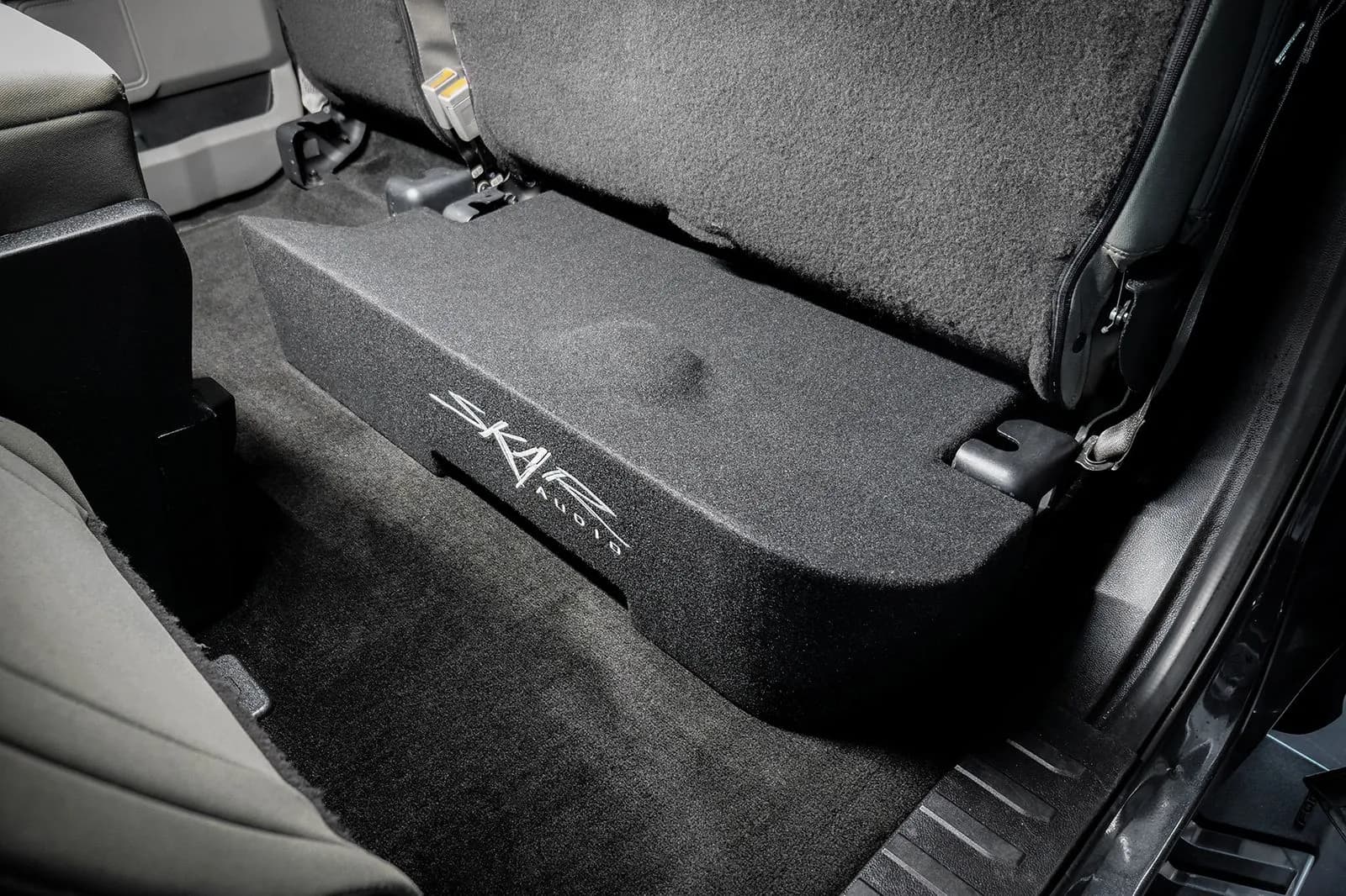 Skar Audio L-VD-VS-1X10FORD-2015-UP-SUPERCAB-V enclosure installation example — view 4