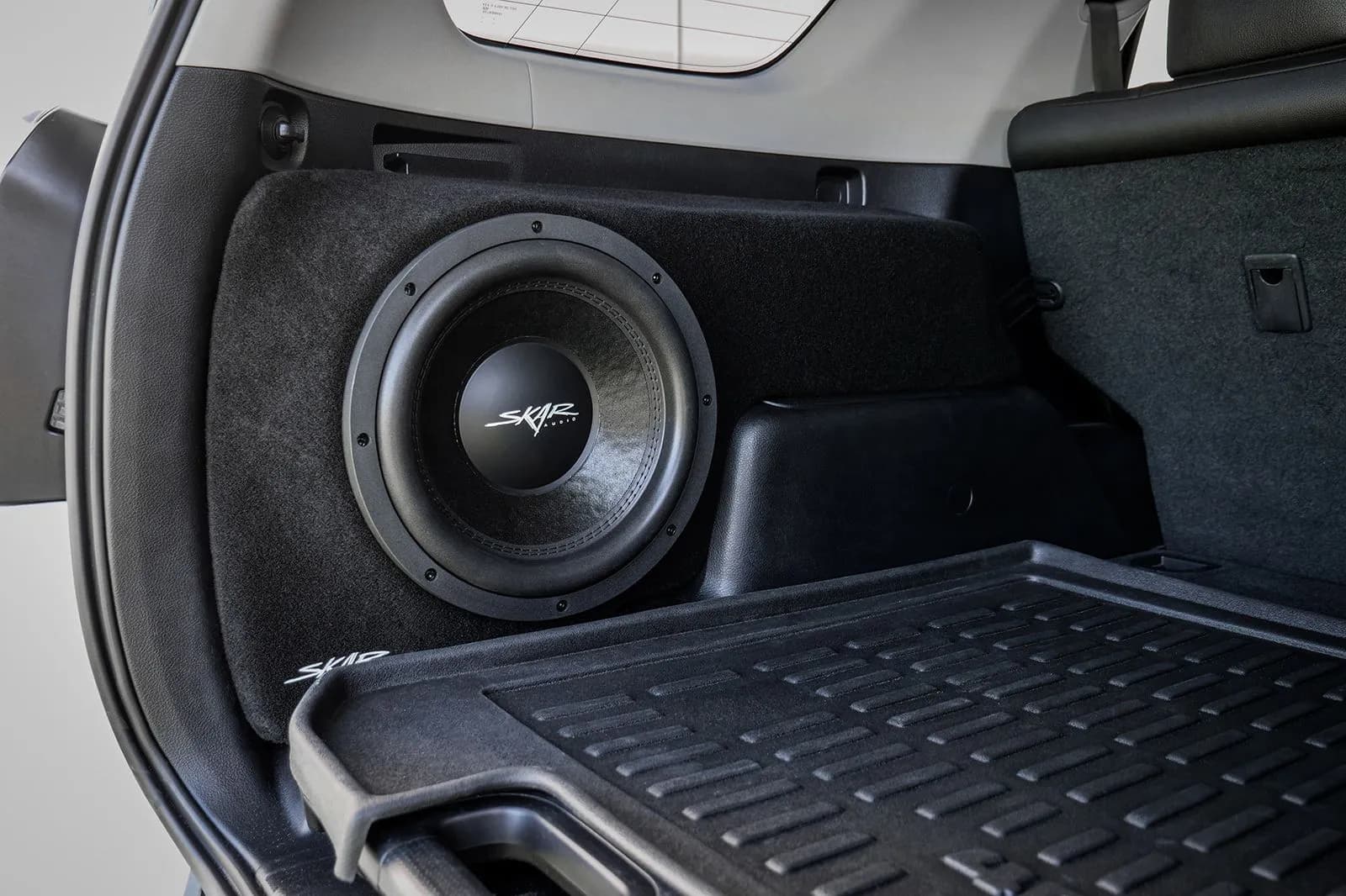 Skar Audio L-VD-VS-1X12TOY4RUN-2010-2024 enclosure installation example — view 2