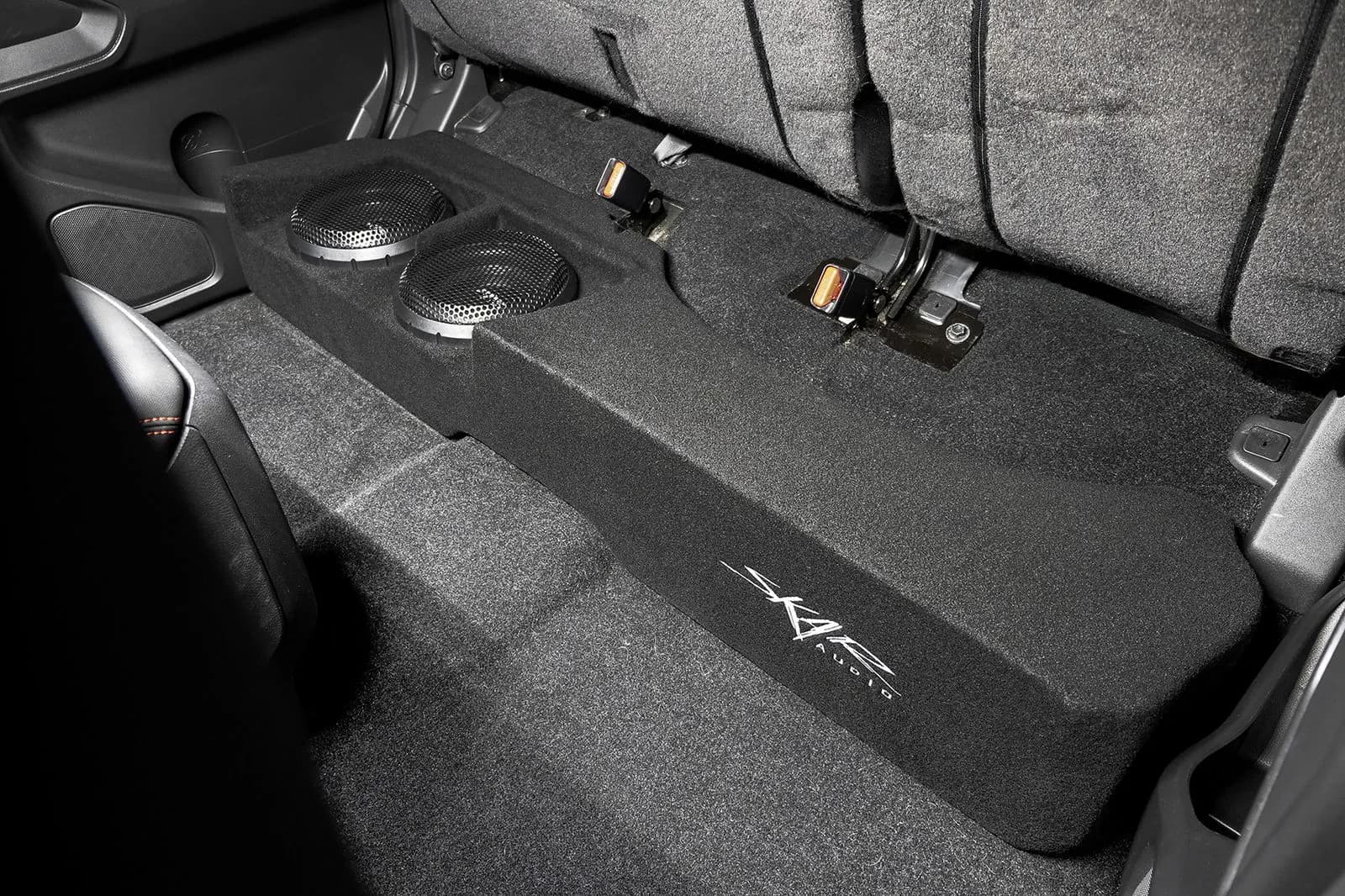 Skar Audio L-VD-VS-2X8NISFRO-2022-UP-CREWCAB-V enclosure installation example — view 4