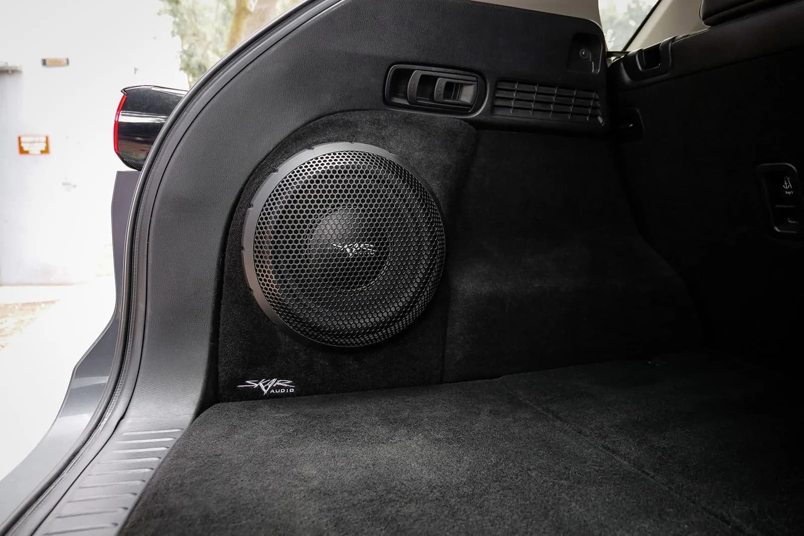 Skar Audio L-VS-1X10MAZCX5-2017-2024 enclosure installation example — view 2