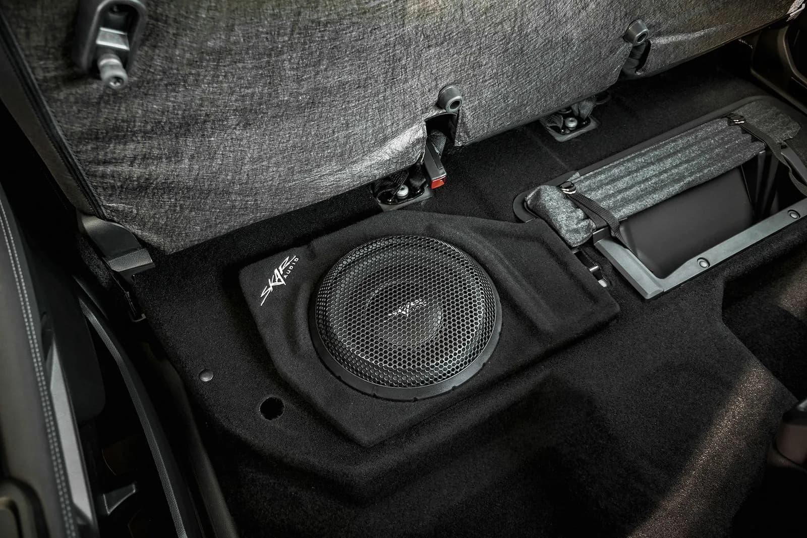 Skar Audio L-VS-1X10RANG-2019-UP-SUPERCREWCAB enclosure installation example — view 1