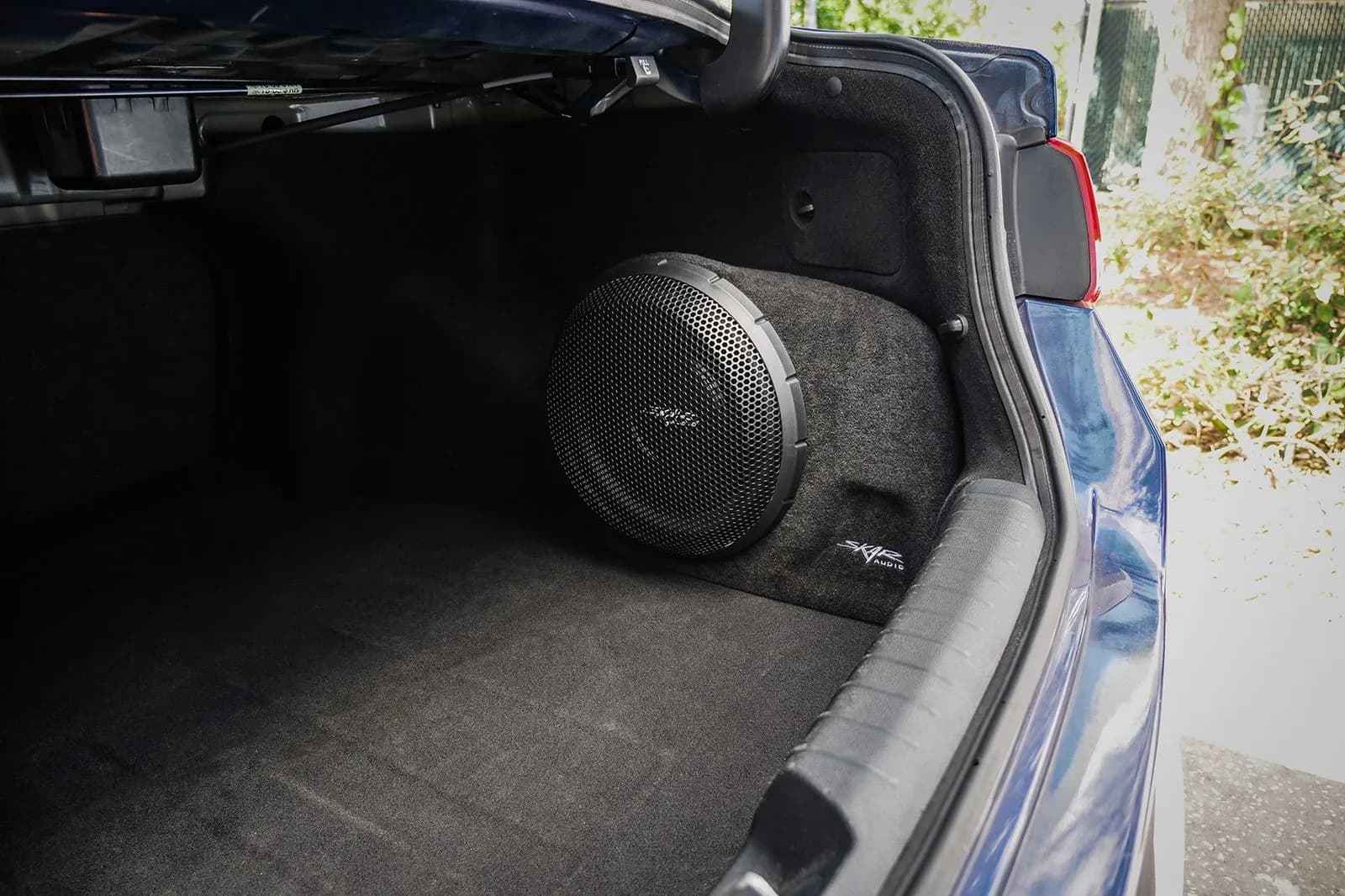 Skar Audio L-VS-1X12KIAOPT-2016-2020 enclosure installation example — view 1