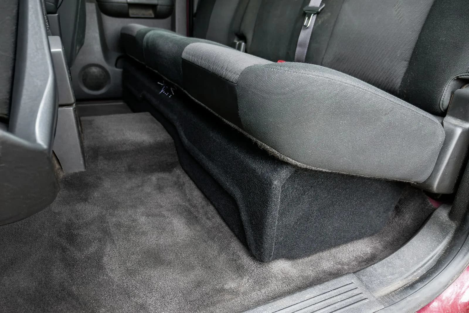 Skar Audio L-VS-2X10GM-2007-2013-EXTCAB enclosure installation example — view 2