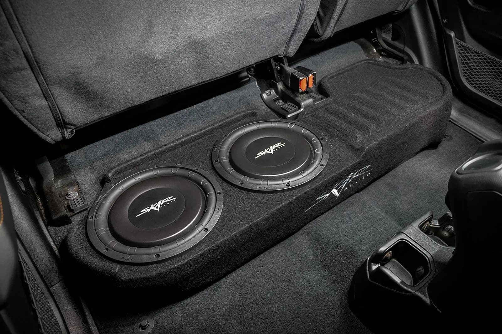 Skar Audio L-VS-2X12JGLAD-2019-UP-V enclosure installation example — view 3